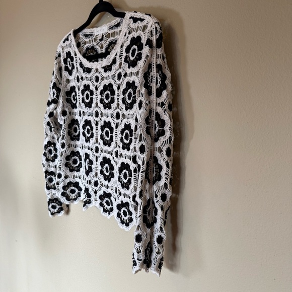 Adiva Black White Floral Cotton Crochet Sweater Size Large - Picture 3 of 8